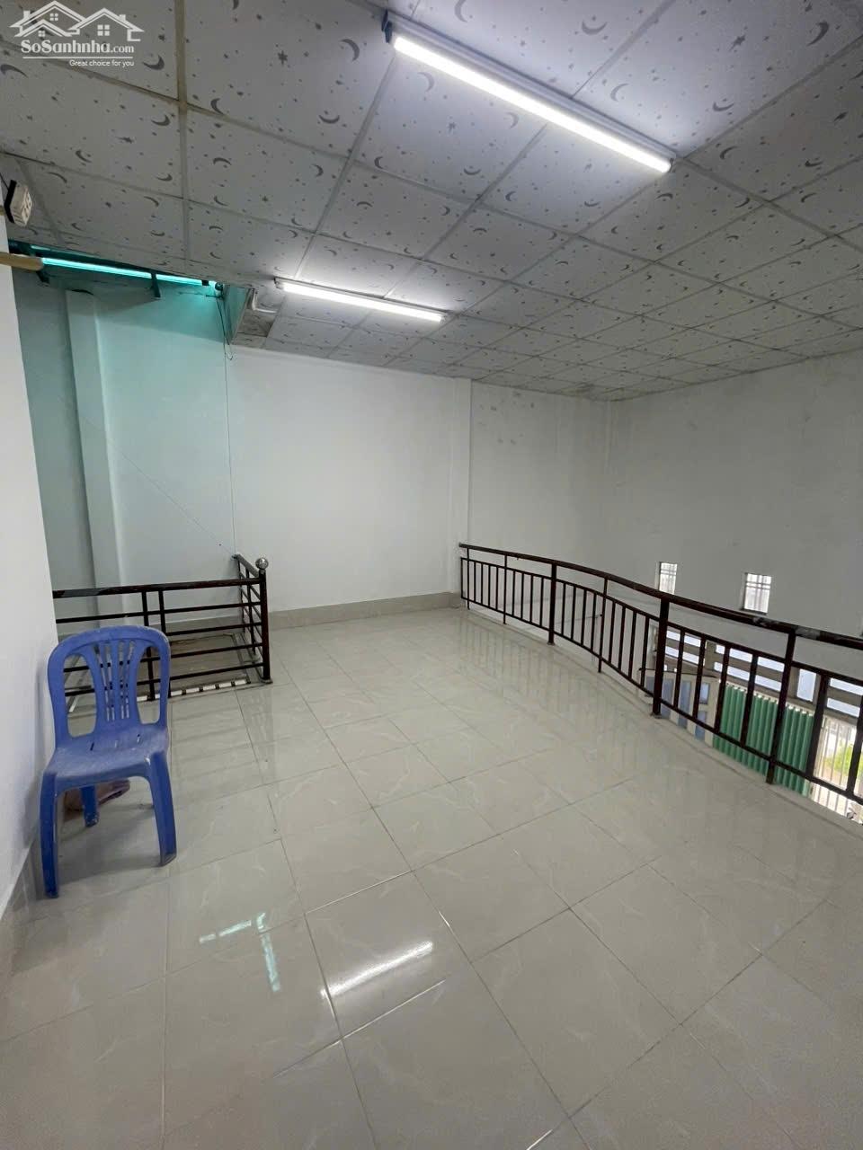 233CHO THUÊ NHÀ Trệt lửng (đã sơn mới) . Hẻm Hoàng Quốc Việt, An Bình, Ninh Kiều