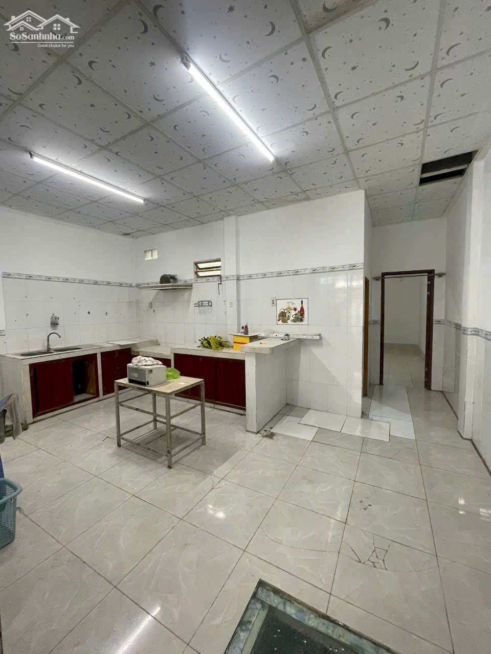 233CHO THUÊ NHÀ Trệt lửng (đã sơn mới) . Hẻm Hoàng Quốc Việt, An Bình, Ninh Kiều