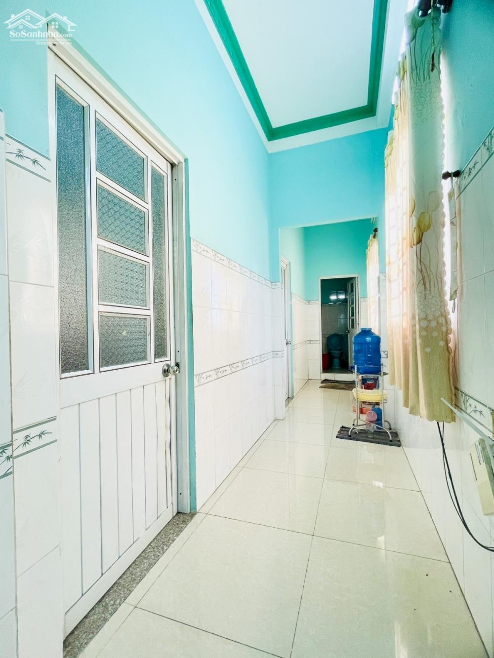 Bán nhà Mặt tiền PHAN VĂN HỚN, gần chợ Bà Điểm, 250m2 chỉ 20 tỷ TL