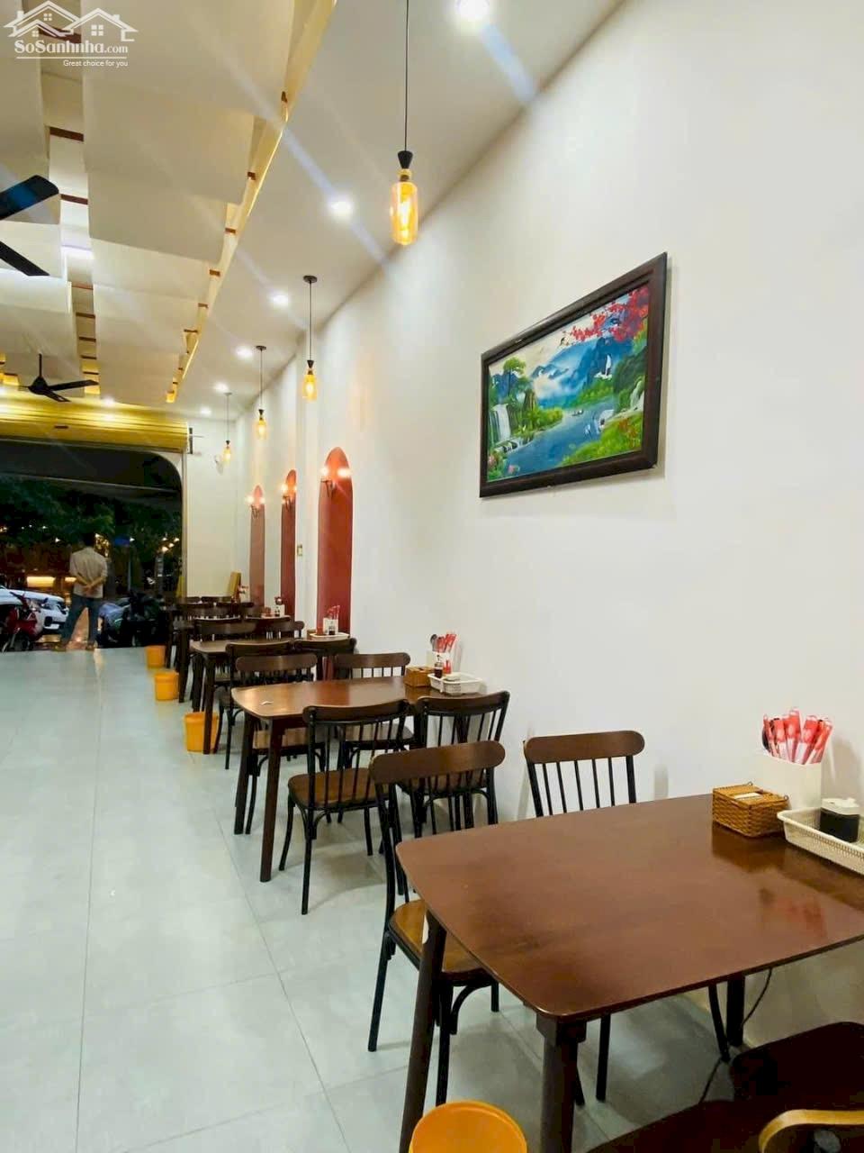 Sang mặt bằng quán đường Đào Tấn, Phan Thiết 270m2. Giá 12tr/ tháng