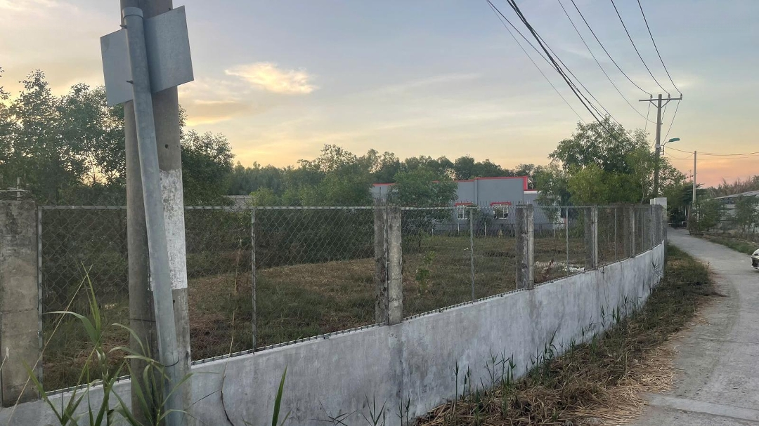 Bán Nhà Vườn View Sông Đường Xe Hơi Khu Dân Cư Nhà Bè Giá 2. 9 Triệu/M 0916.681.682 Nghinh