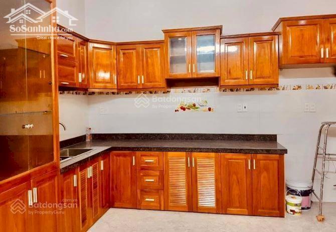 Bán nhà HXT 6m đường Hậu Giang - Bãi Sậy, P2, Q6. DT: 68m2 (4x18)/4tỷ1 Kết cấu XD 3 tầng. SHR