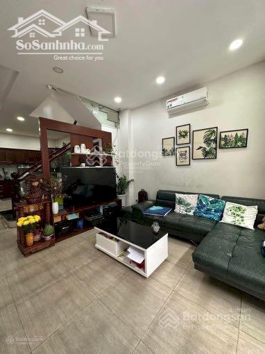 Bán nhà HXT 6m đường Hậu Giang - Bãi Sậy, P2, Q6. DT: 68m2 (4x18)/4tỷ1 Kết cấu XD 3 tầng. SHR