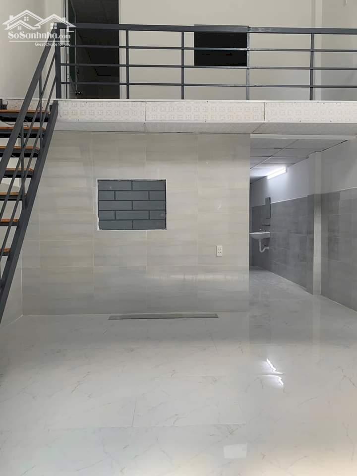 Chủ cần bán nhà C4 , Núi Thành, TT Hải Châu, giá chỉ 2 tỷ.