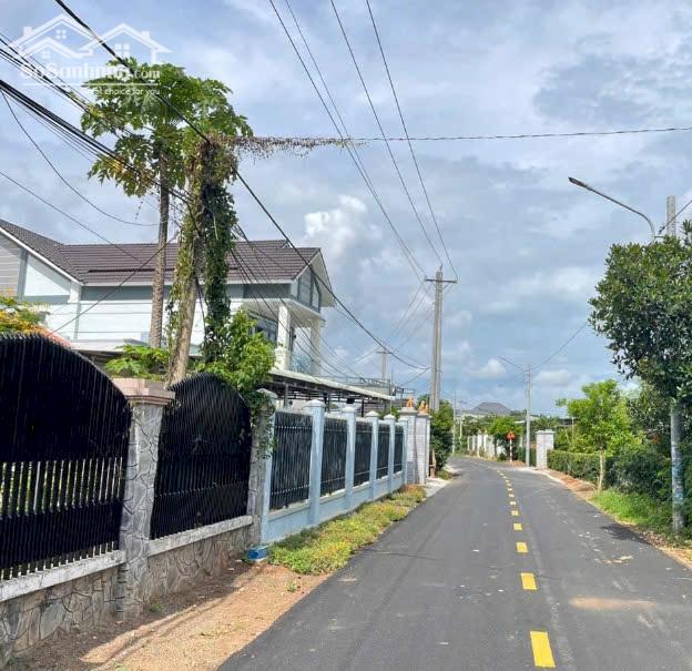 Bán nhanh 207,3m2 MT nhựa trung tâm thị trấn Đất Đỏ