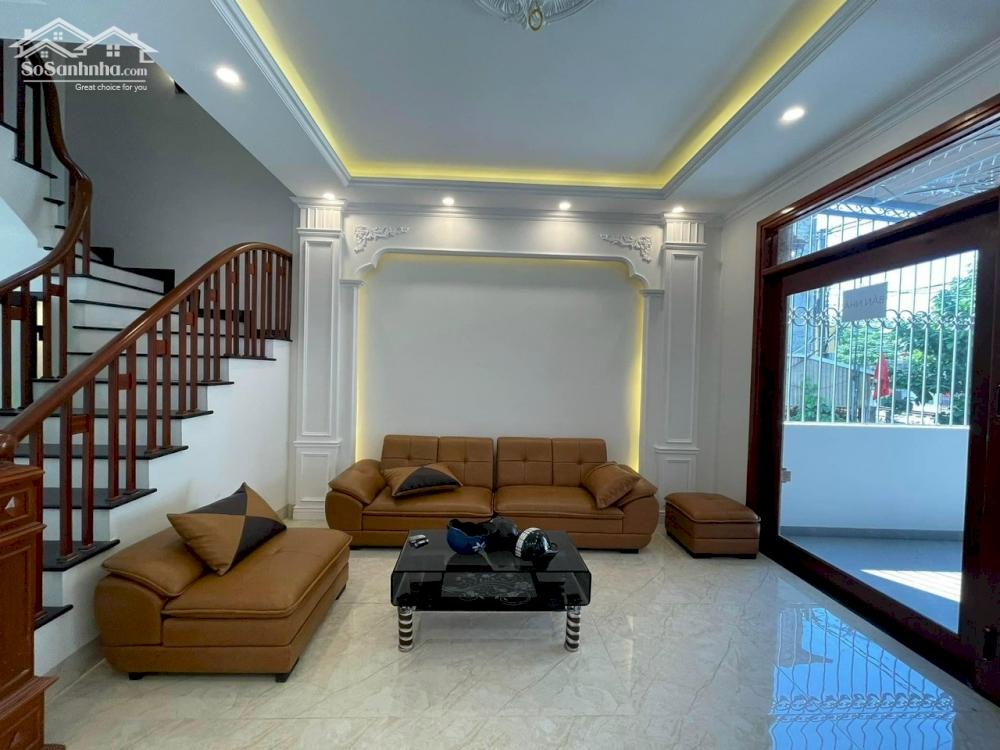 Cho thuê nhà riêng 4 tầng Nguyễn Văn Cừ, Gia Thụy, Long Biên. 65m. Giá: 18 triệu/tháng. Lh: 096.787.3362