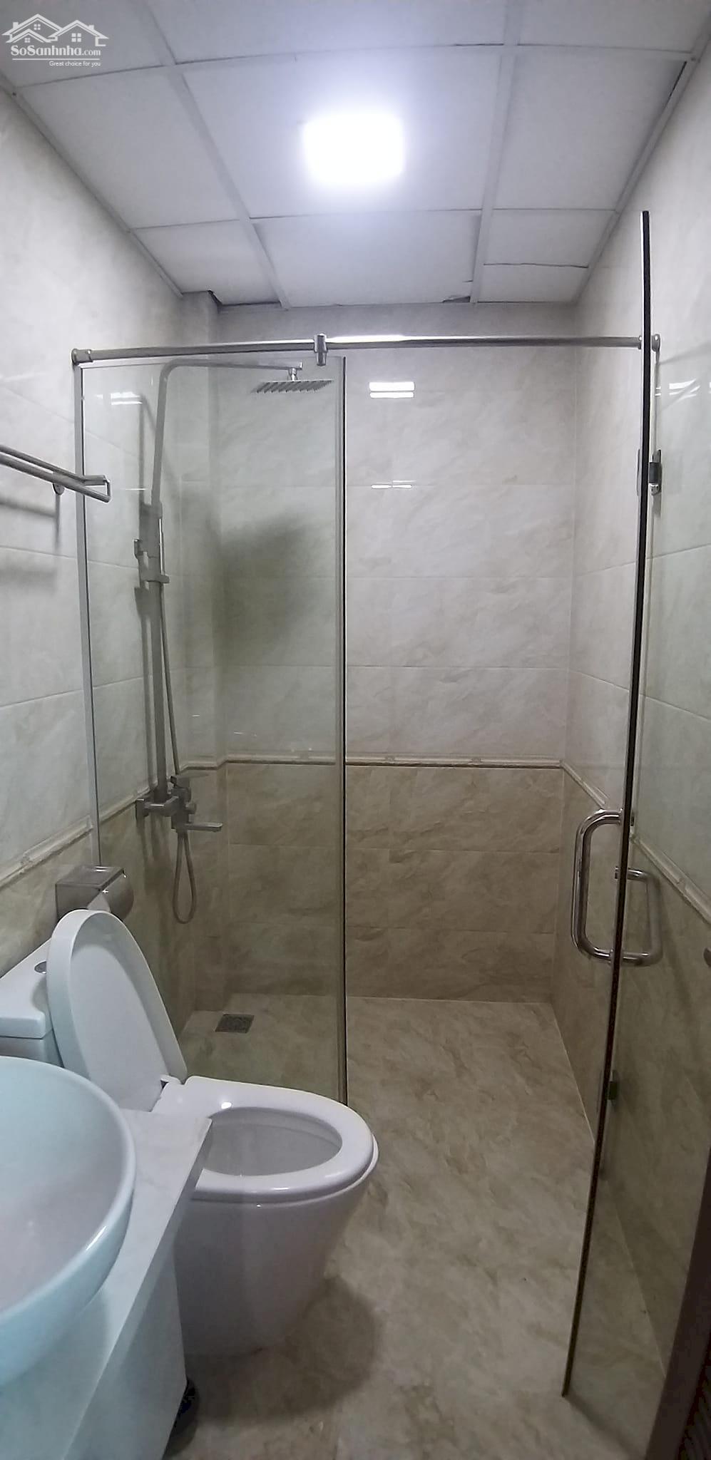 Bán tòa nhà mặt phố Hoàng Văn Thái 8 tầng thang máy, kdoanh, vỉa hè, 70m2, MT 4m, 28 tỷ