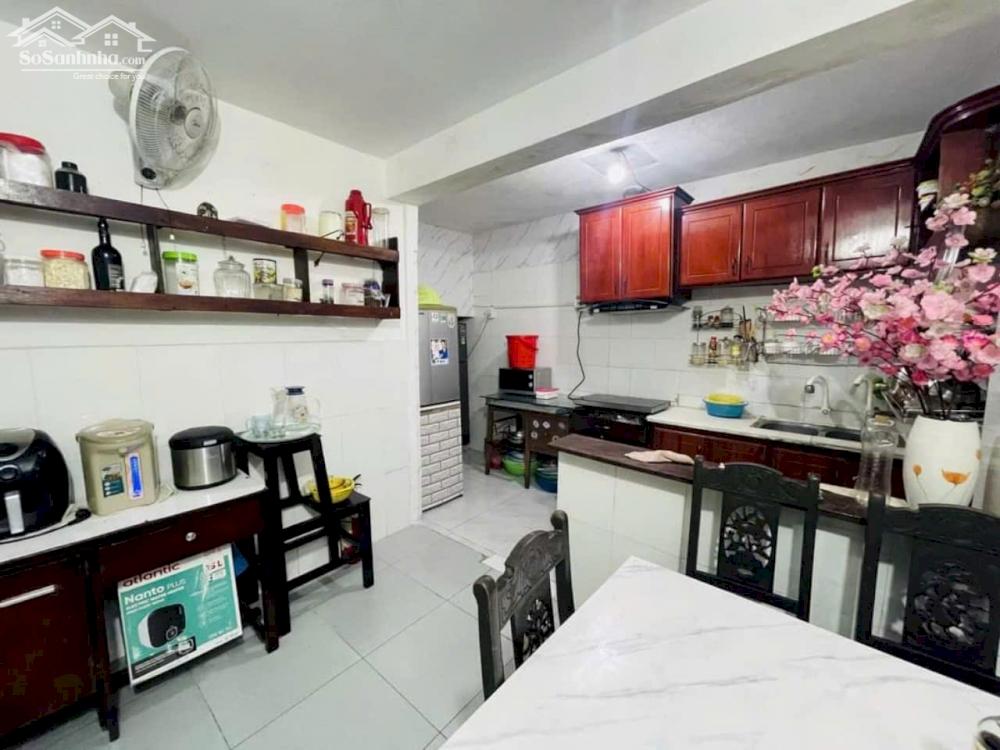 Bán nhà 2 tầng kiệt ô tô 6m Trần Hoành, đường thông cực đẹp!