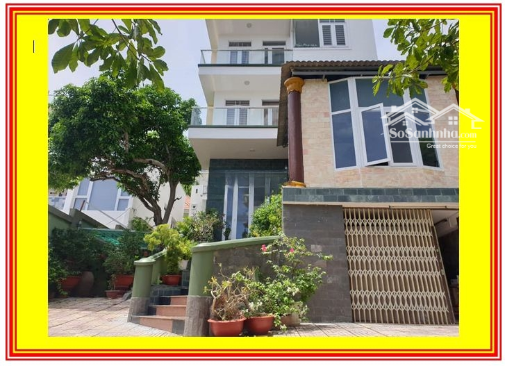 Cho Thuê Khu Biệt Thự, Gồm 4 Căn Biệt Thự Riêng Biệt
