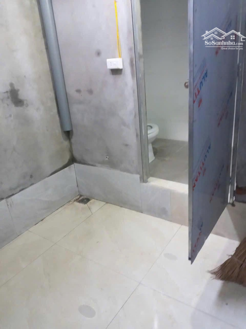 Chính Chủ Có Nhà Cho Thuê Tại Đường Lạc Long Quân