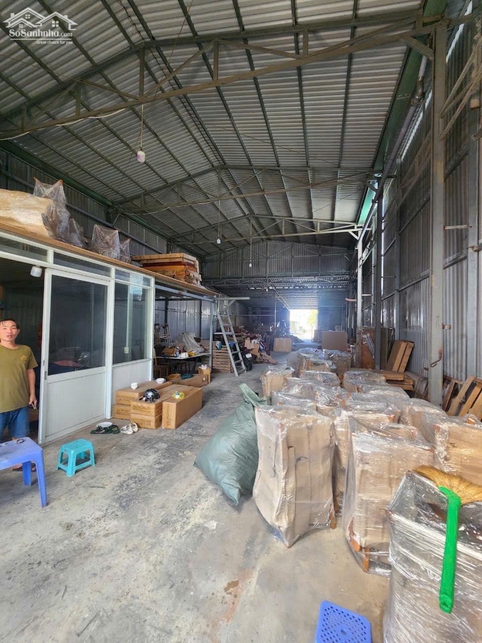 Cho Thuê 800m đất vá 350m Xưởng Thạnh Xuân Quận 12. Chỉ 20tr Xe container