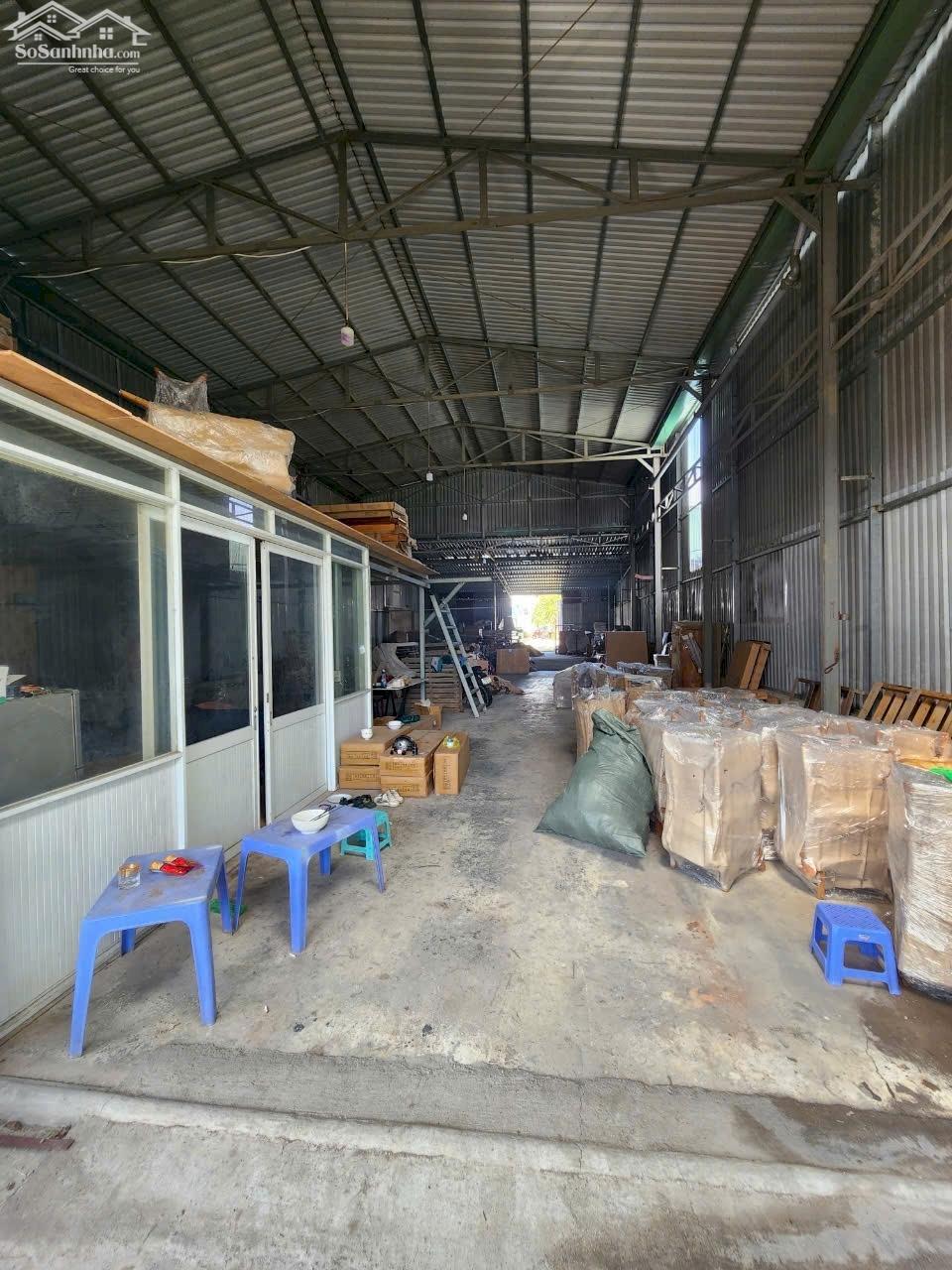 Cho Thuê 800m đất vá 350m Xưởng Thạnh Xuân Quận 12. Chỉ 20tr Xe container