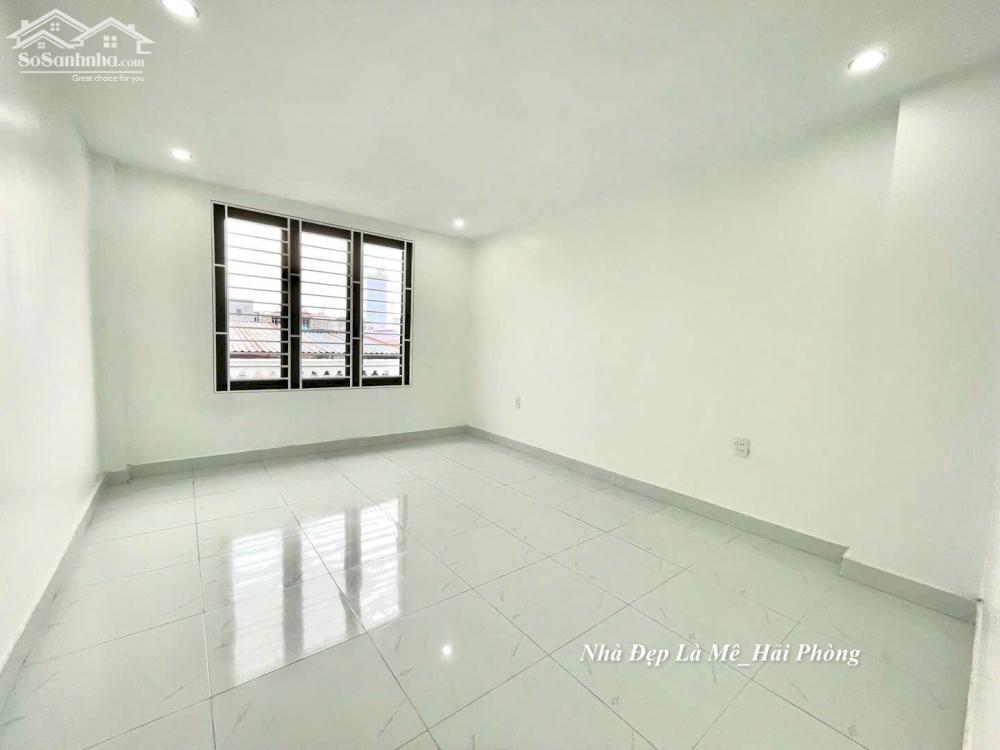 Nhà 4 tầng xây mới độc lập ngõ 82 Lê Lai, quận Ngô Quyền, Hải Phòng
