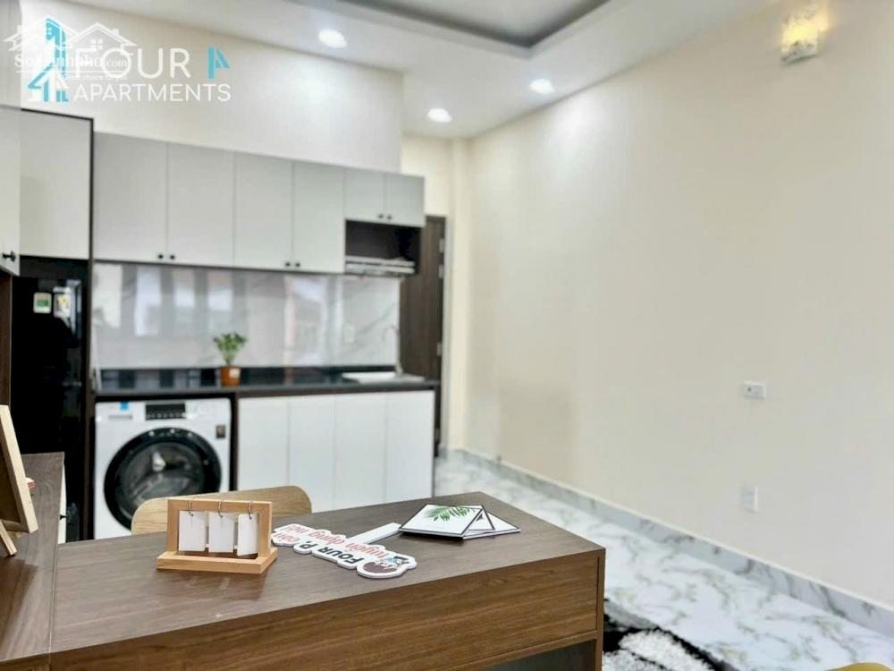 Căn hộ ban công full nội thất, máy giặt riêng, bếp rộng xa giường gần vòng xoay Hàng Xanh