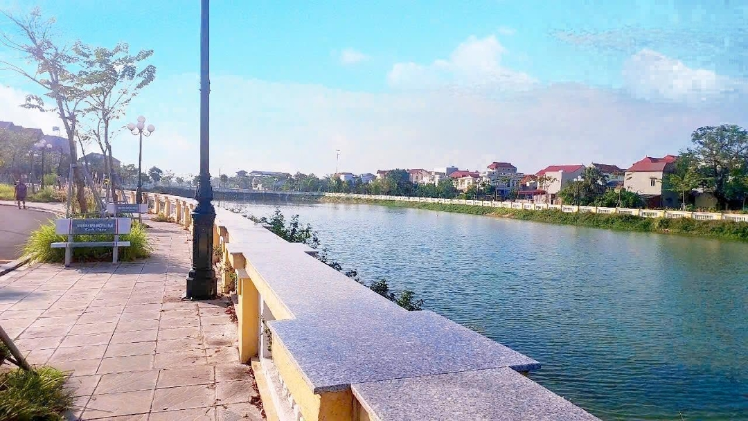 Bán Nhà Lương Nỗ, Tiên Dương, Tuyệt Phẩm Ngắm Bình Minh, View Hồ Xanh Ngắt! Mặt Tiền Khủng 9M!!!