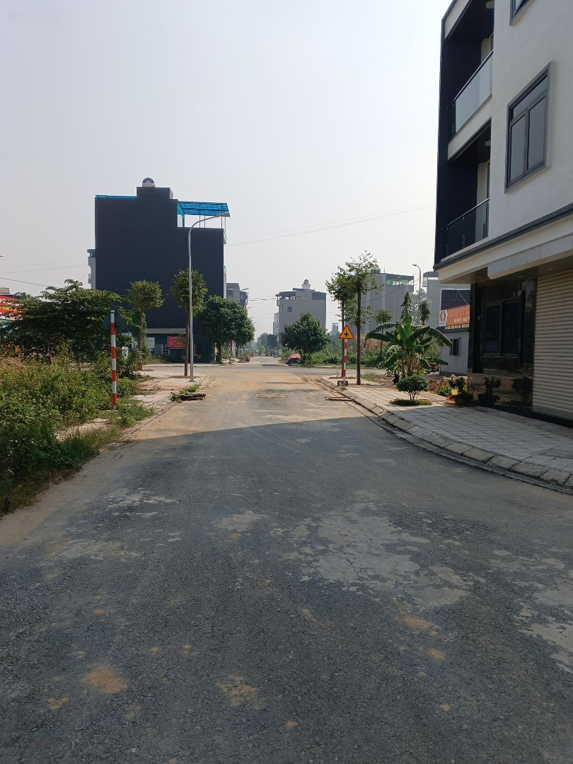 Bán Đất Tại Đường Lai Xá, Giá Siêu Hời Chỉ 9,65 Tỷ Vnd, Diện Tích 69M2