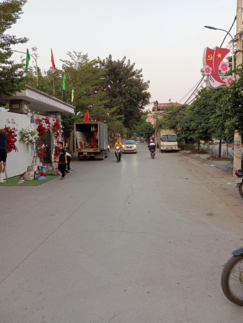 70M2 Đất Mặt Tiền 6M Trục Chính Kinh Doanh Phúc Hậu Dục Tú Đông Anh Đường Rộng 12M