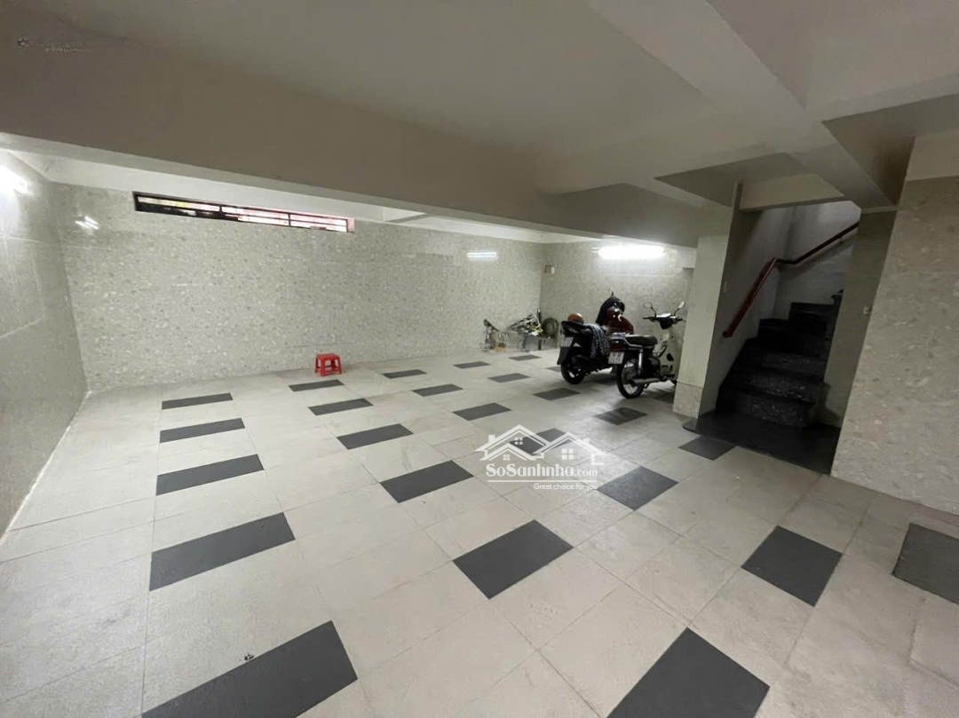 Bán Biệt Thự Mặt Tiền Trường Sa Phường 3 Quận Bình Thạnh, 10X17M, Hầm 5 Lầu, 43 Tỷ