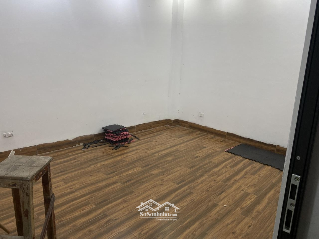 Chính Chủ Cho Thuê Văn Phòng Phố Trương Công Giai 20M2 Liên Hệ: 0565196789