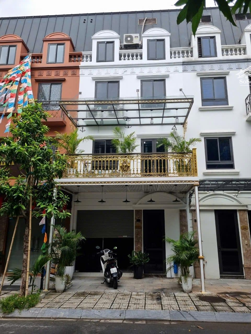 Bán Shophouse La Casta Văn Phú, 80 M, 5 Tầng Đẹp, 2 Mặt Đường Ô Tô Tránh Vỉa Hè, Kd Sầm Uất.