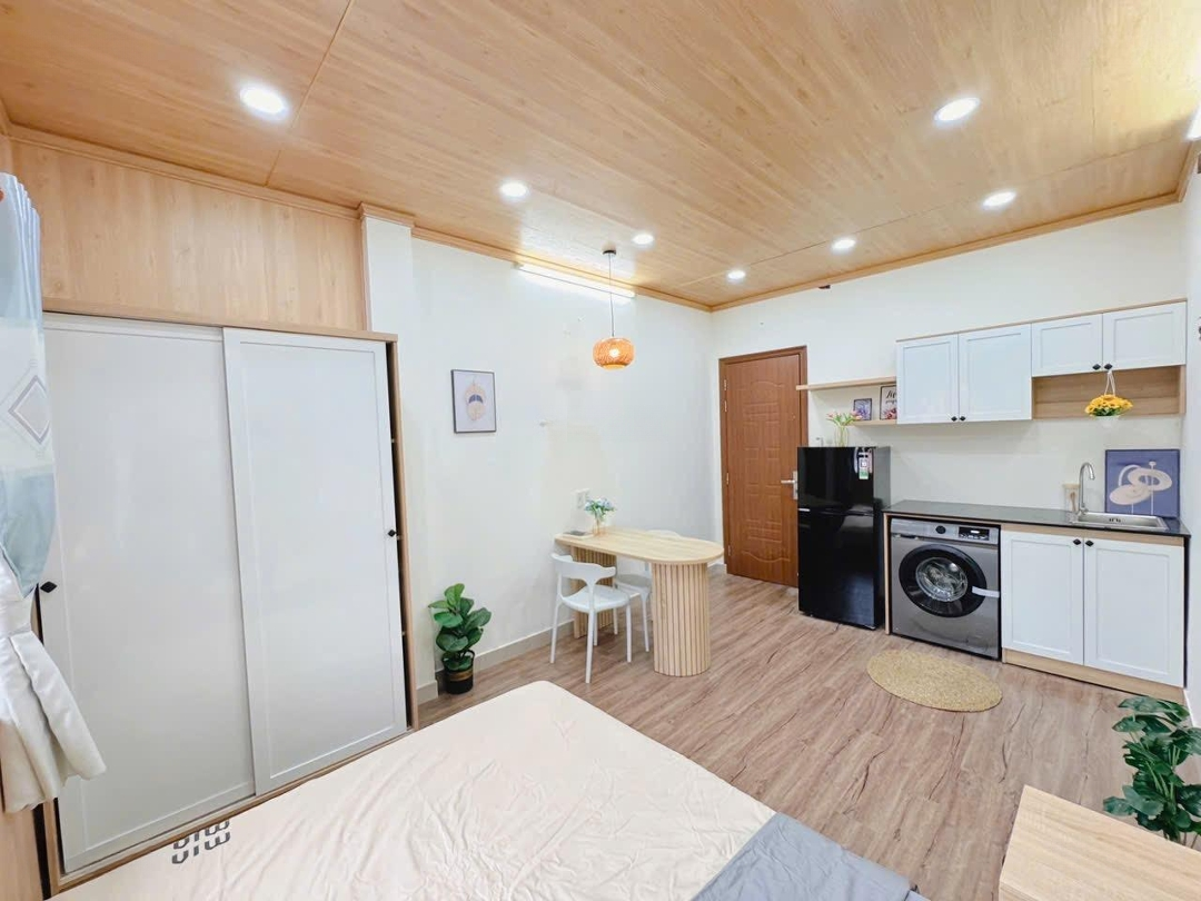 Dạng Căn Hộ Full Nội Thất Máy Giặt Riêng Nằm Ngay Trung Tâm Phú Nhuận