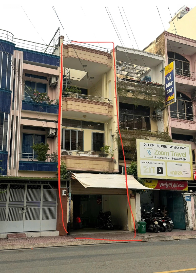 Nhà Mặt Phố 3 Lầu, 96M2. Do Chuyển Nơi Sinh Sống Nên Sang Nhượng Lại Để Kinh Doanh Hoặc Kết Hợp Ở