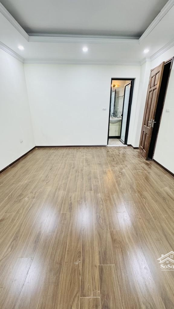 Bán Nhà Cầu Giấy Phân Lô, 6 Tầng X 40M2 - Ôtô 7 Chỗ Vào Nhà - Thang Máy - Kinh Doanh, Giá Bán 15 Tỷ