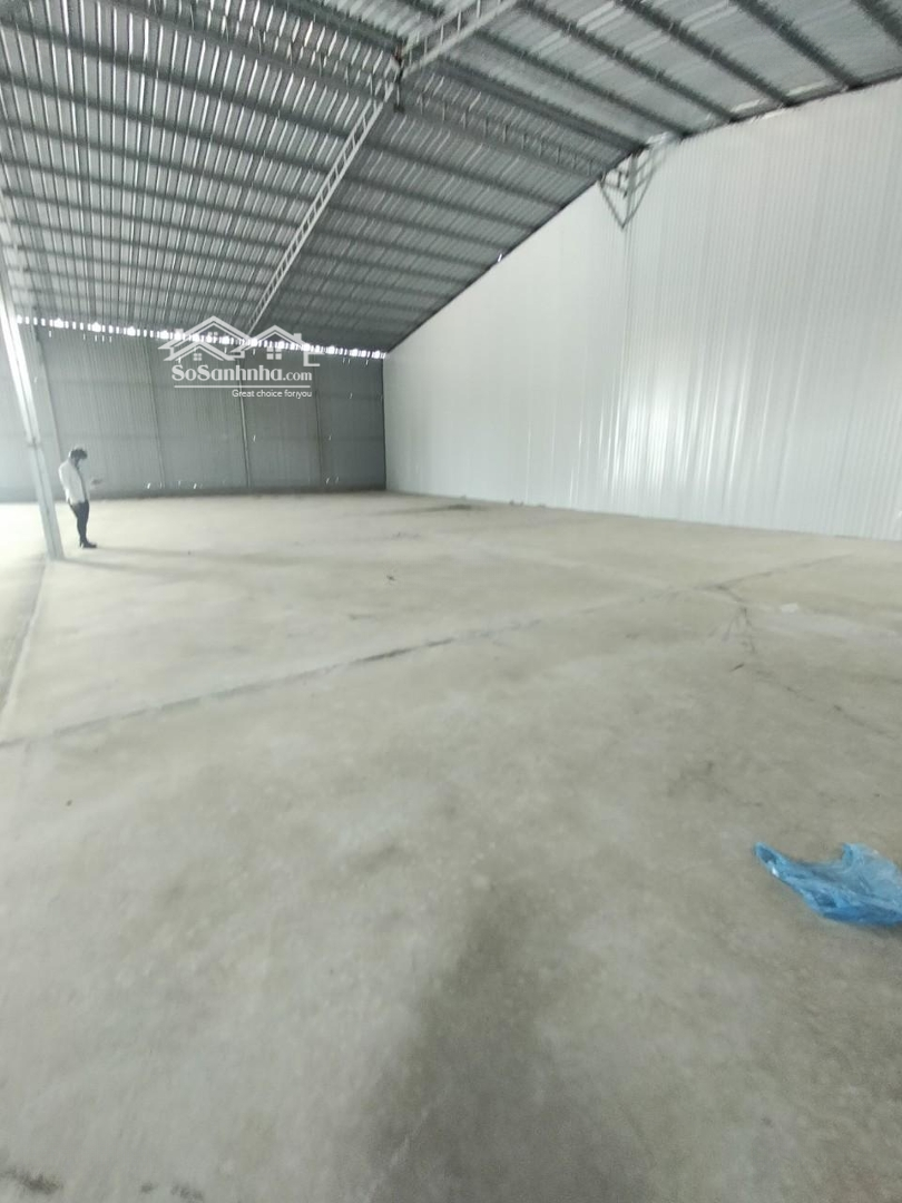 Cho Thuê Kho Đường Cầu Diễn, Bắc Từ Liêm, Hn.diện Tích230M, Cao 7M, Xe Công Đỗ Cửa. Giá 25 Triệu/Th
