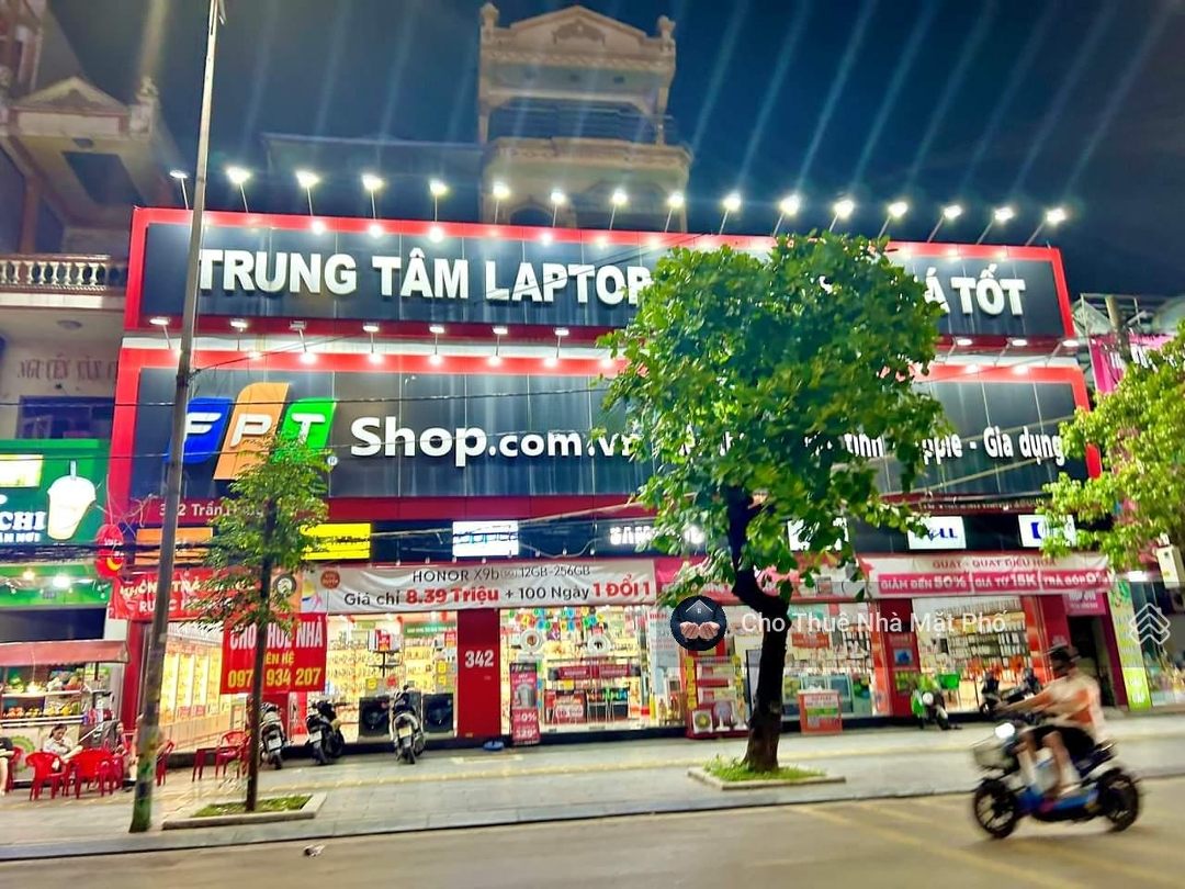 Tổng Hợp Mặt Bằng Phố Trung Tâm. Thích Hợp: Phòng Khám - Showroom - Thời Trang - Cafe - Nhà Hàng