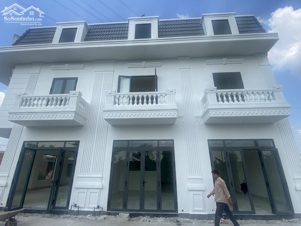 Nhà 1 trệt 1 lầu mới xây 183m2 sổ hồng công chứng ngay