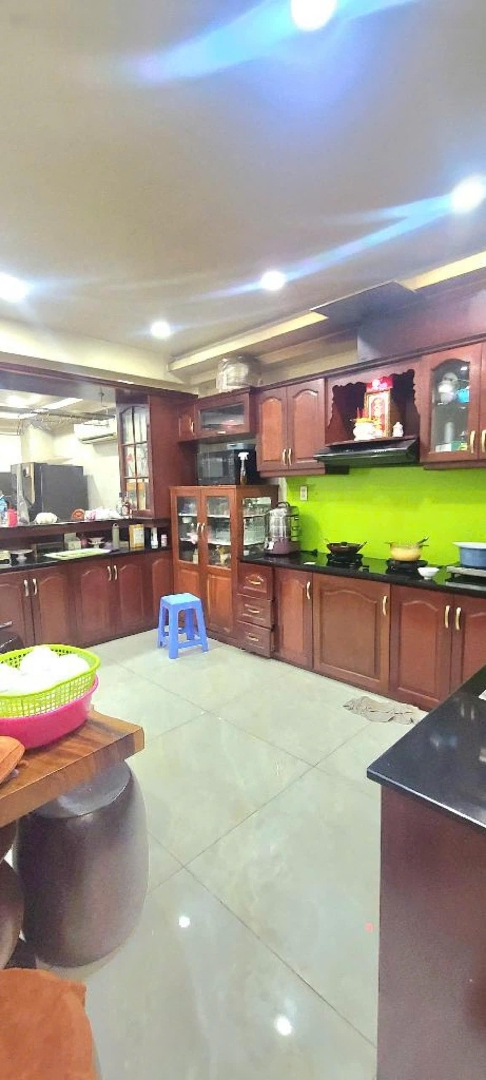 Bán Nhà Mặt Tiền 3 Tầng Ngang 4.3M Tổng 120M2 Lương Văn Can Quận 8 Gần Cầu Chà Và Chỉ 6.5 Tỷ