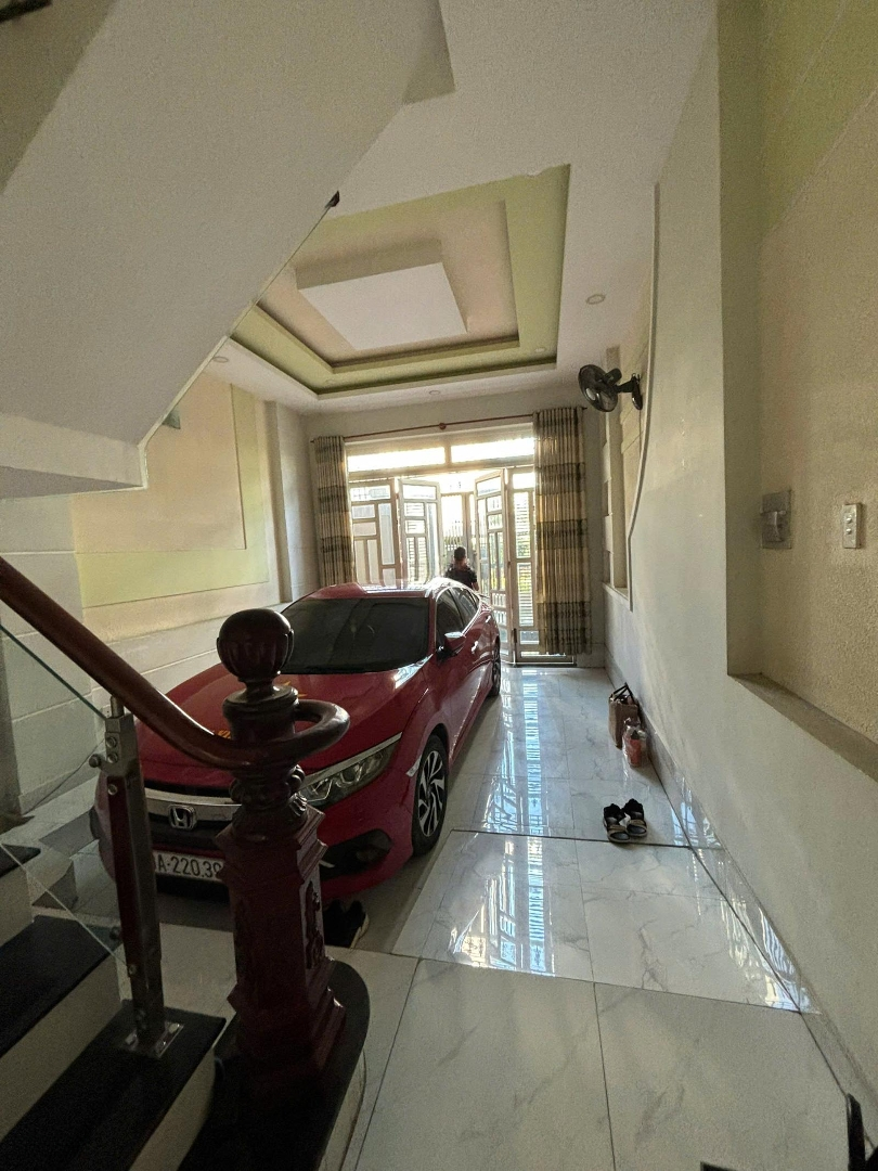 Nhà Phố 180M2, 4 Phòng Ngủmáy Lạnh, Ô Tô Đậu Trong Nhà, Full Nội Thất - Đường Ql 13