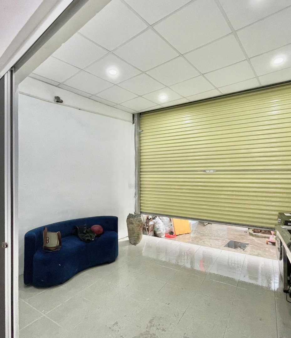 Nhà Đẹp Long Lanh 2Ngủ 1Khách Full Đồ Chỉ Việc Mang Quần Áo Về Ở Đa Tiện Ích Chợ Trường Sầm Uất