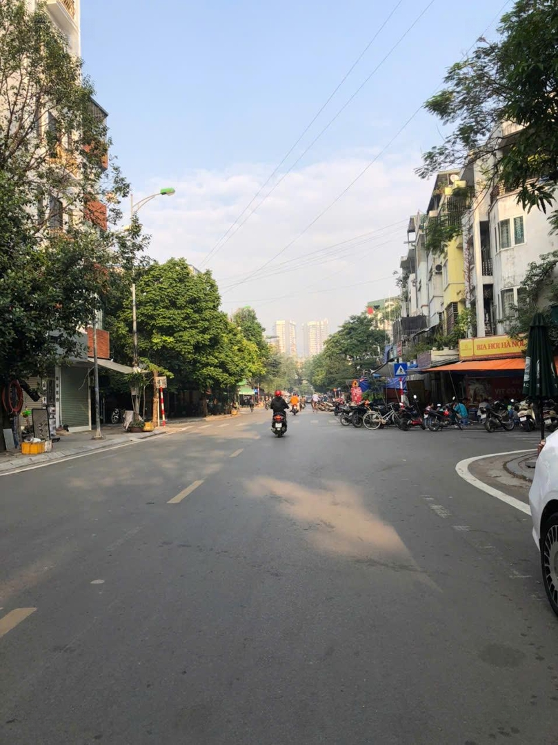 Hàng Hot Bán Nhà Biệt Thự 12,8 Tỷ Tại Đường Văn La, 50M2, 4 Phòng Ngủ 3Pt
