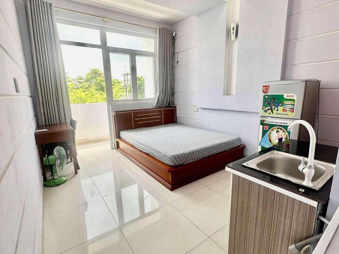 Phòng Trọ Sinh Viên Có Ban Công View Đẹp Đầy Đủ Nội Thất Đối Diện Đại Học Rmit, Tôn Đức Thắng