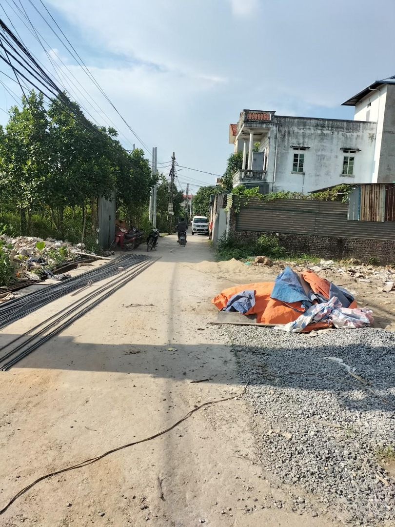 Siêu Phẩm, Ngõ Thông, Ô Tô Ngủ Trong Nhà, Thôn Đoài, Nam Hồng