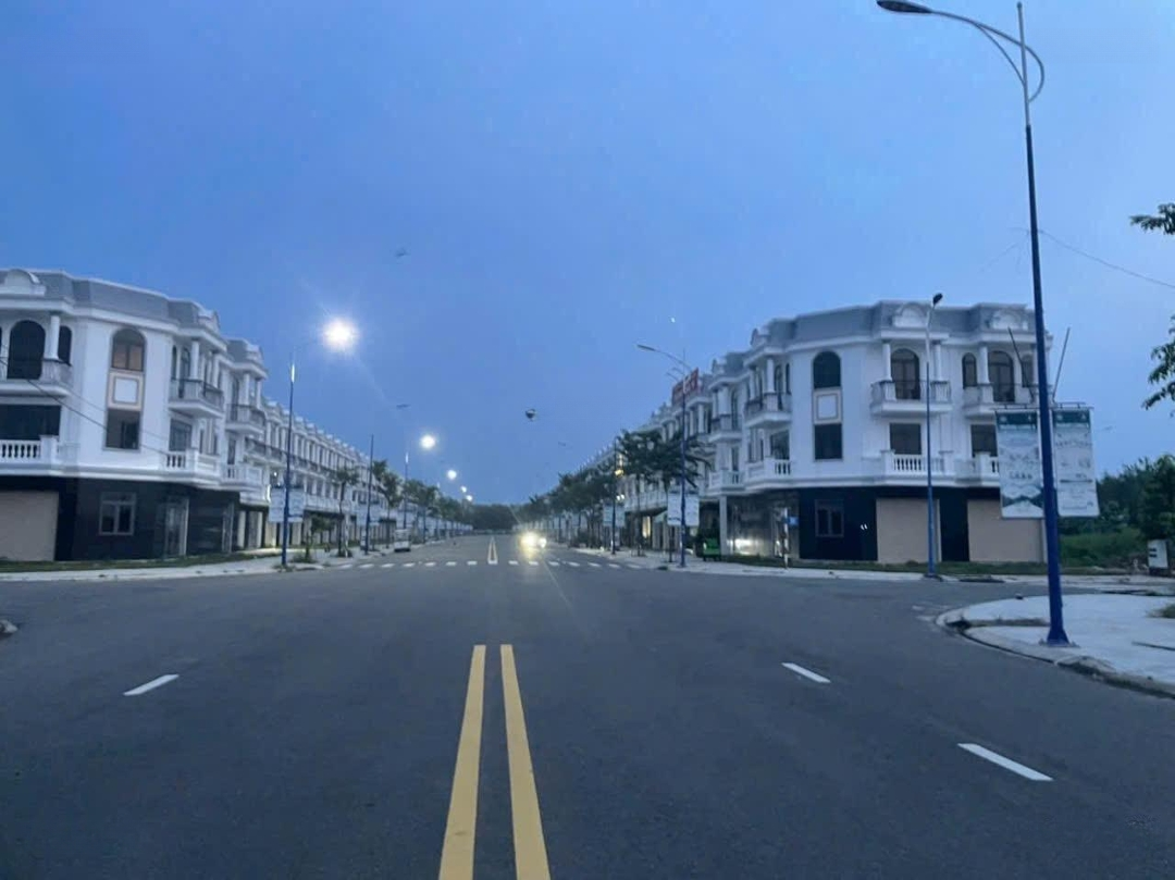 Nhà Phố Phong Cách Châu Âu. Giá Chỉ Hơn 2 Tỷ.