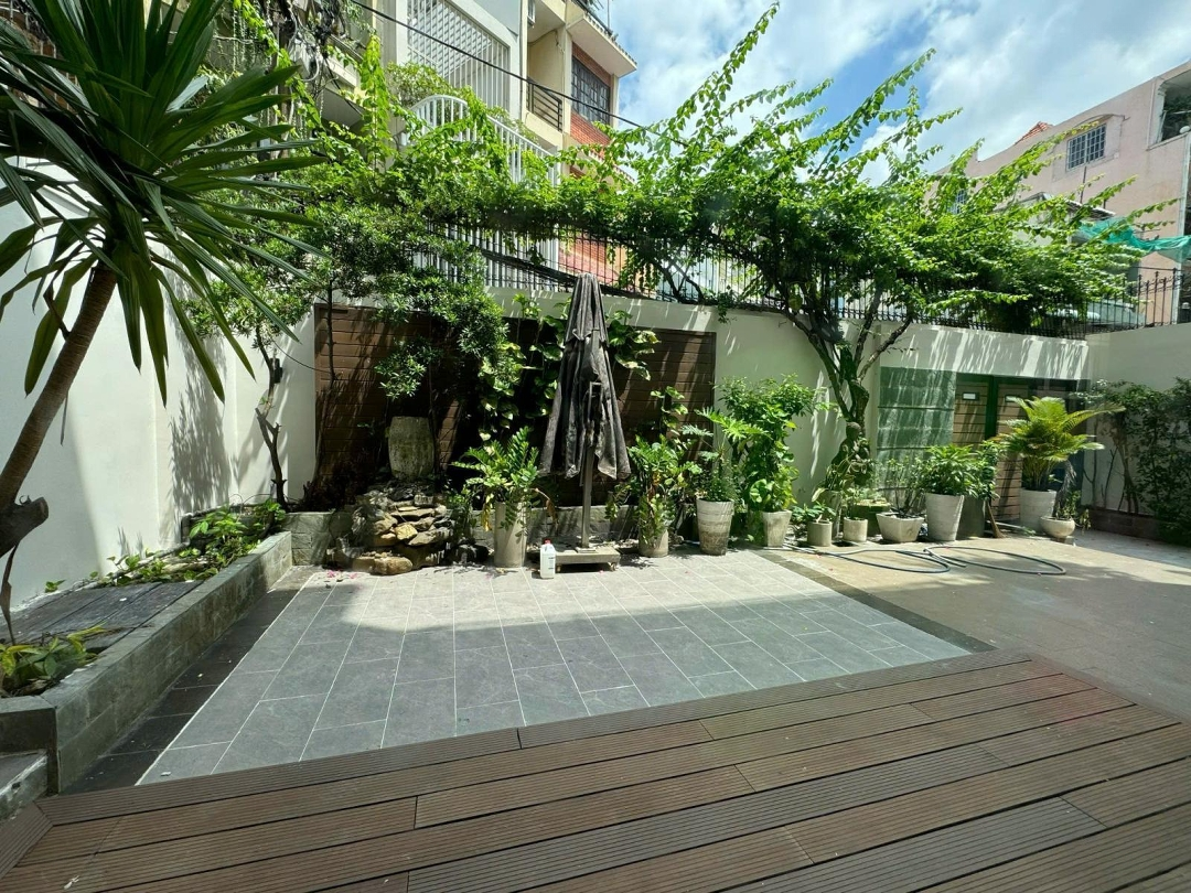Villas Sư Vạn Hạnh Đẹp Nhất Q10Diện Tích10M X 25M Thang Máy Hầm 3 Lầu St, 61 Tỷcó Thương Lượngminh Hải 0768 999 868