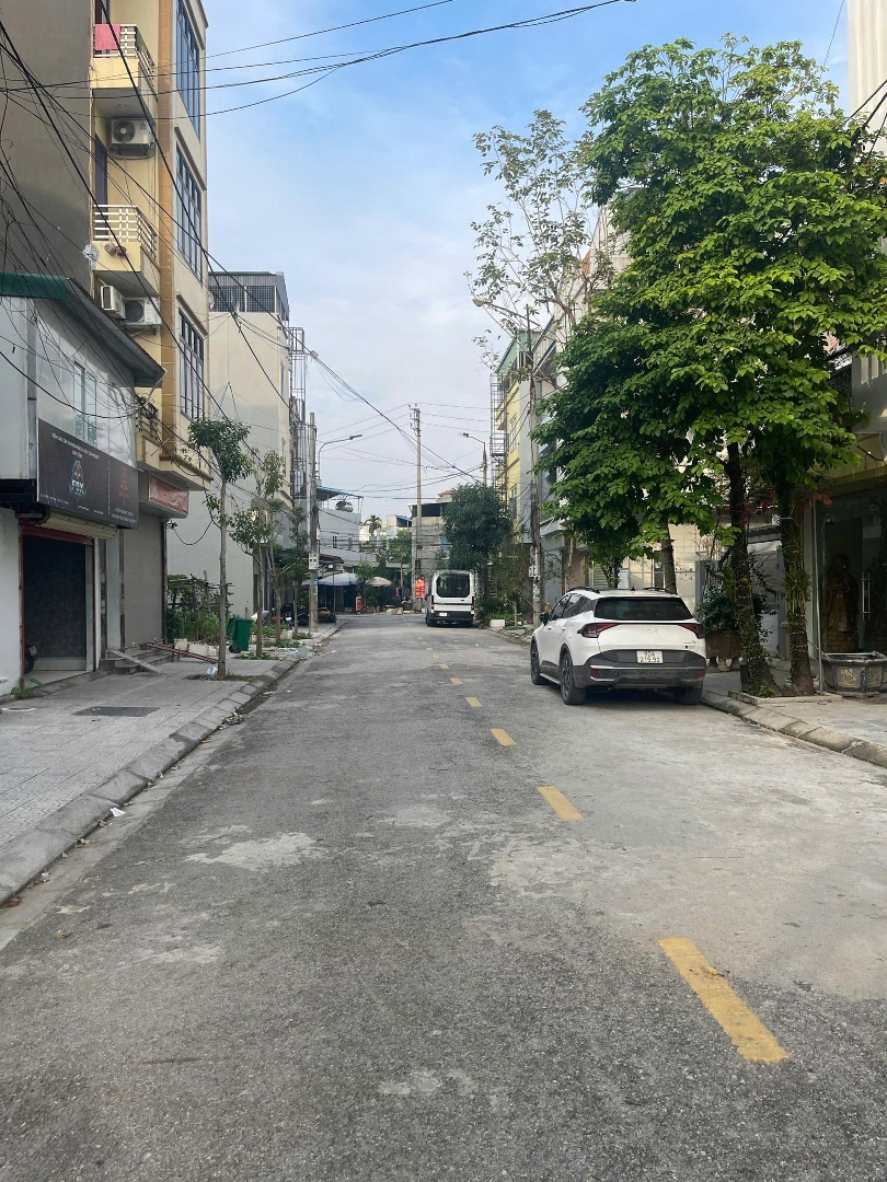Chủ Ngợp Bank Cần Bán Nhanh Lô Đất Đầu Giá Tại Thôn 1 Phù Vân - Đường Ngô Gia Tự - Phủ Lý