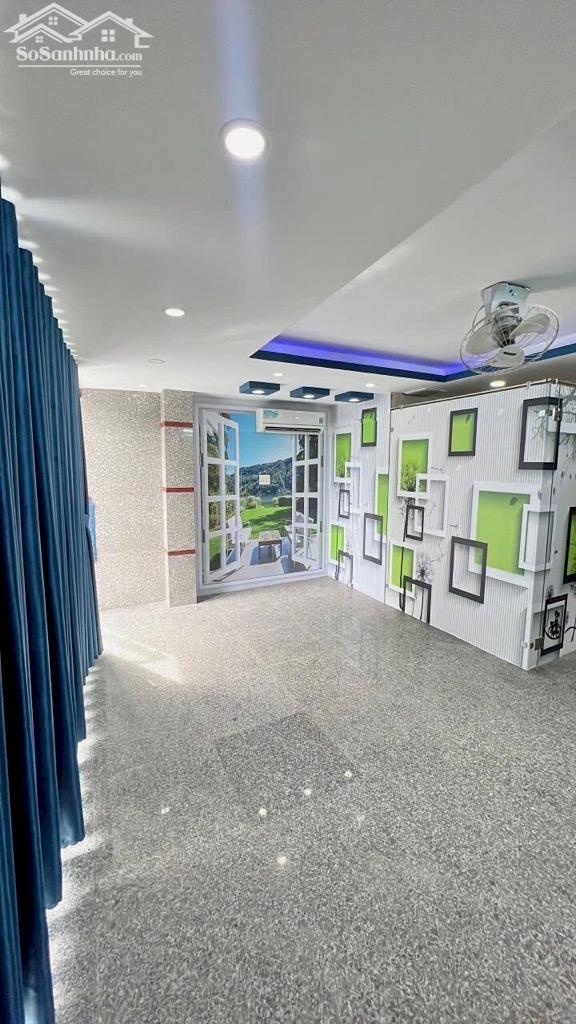 Căn hộ dịch vụ 8PN - nhà 4 tầng - 60m2 - hẻm xe hơi - đường số 16 , BHH, ngay Aeon Tân Phú - 6,2 tỷ