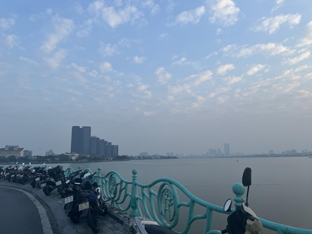 Bán Nhà Mặt Phố Nguyễn Hoàng Tôn, Diện Tích 50M, 5 Tầng Kinh Doanh , Chưa Có Sổ Đỏ