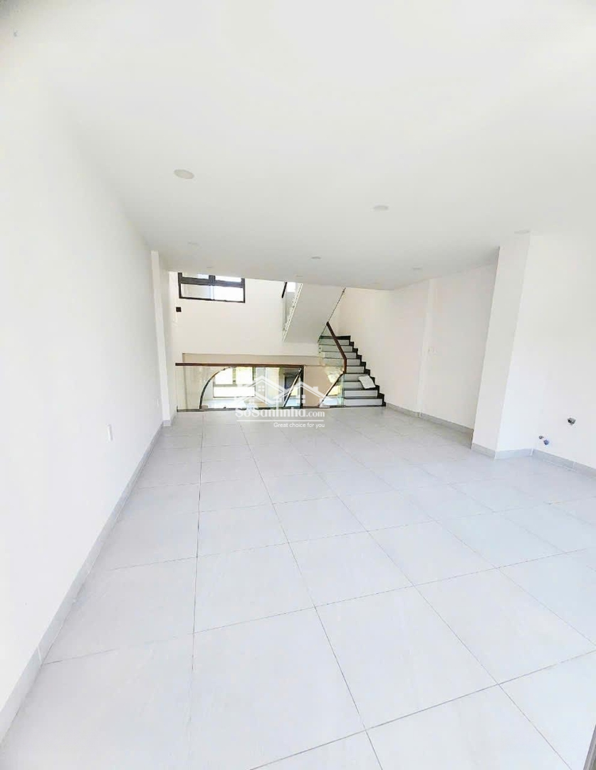 Cho Thuê Nhà Phố Liền Kề Ở Trong Khu Standard Tân Uyên Bình Dương