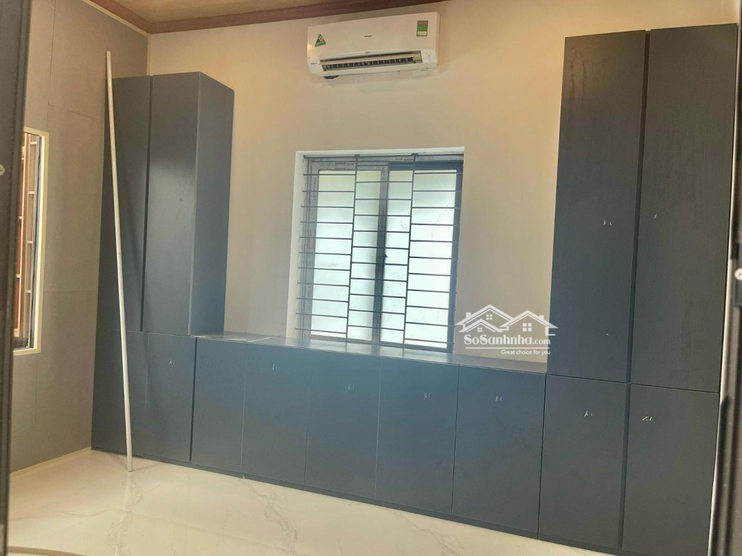 Bán Nhà 133M2 Siêu Đẹp Siêu Rẻ Tại Xuân Khôi - Cự Khối, 4 Phòng Ngủ 3 Vệ Sinh Sân Vườn Tiểu Cảnh