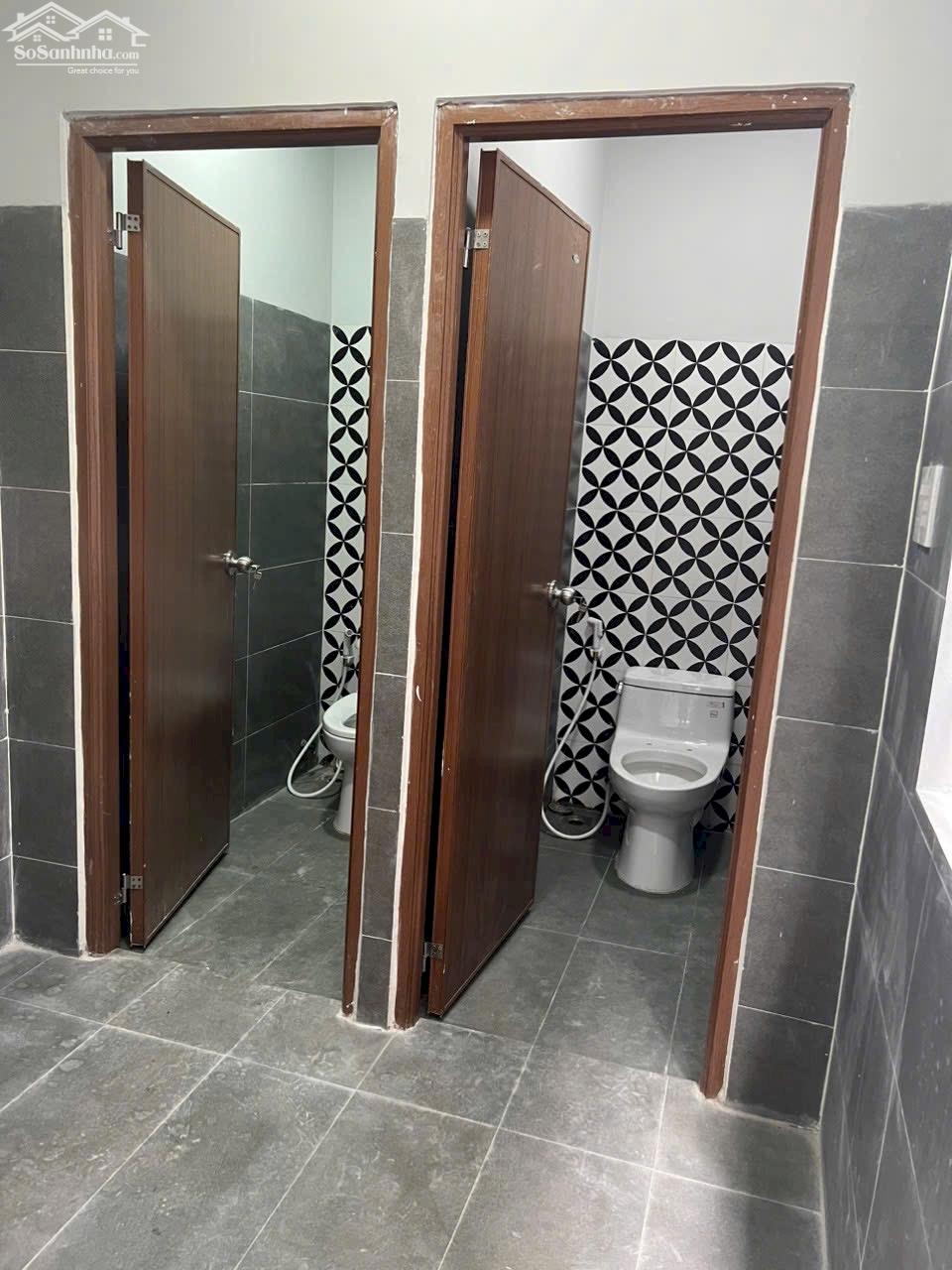 CHO THUÊ NHÀ KHO 8x17 TRỤC THÔNG GẦN VÕ NGUYÊN GIÁP KDC HƯNG PHÚ CTY8