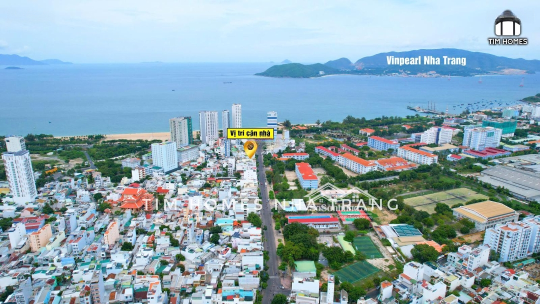 Bán Nhà Cách Biển 200M 2 Mặt Tiền Đường Dã Tượng