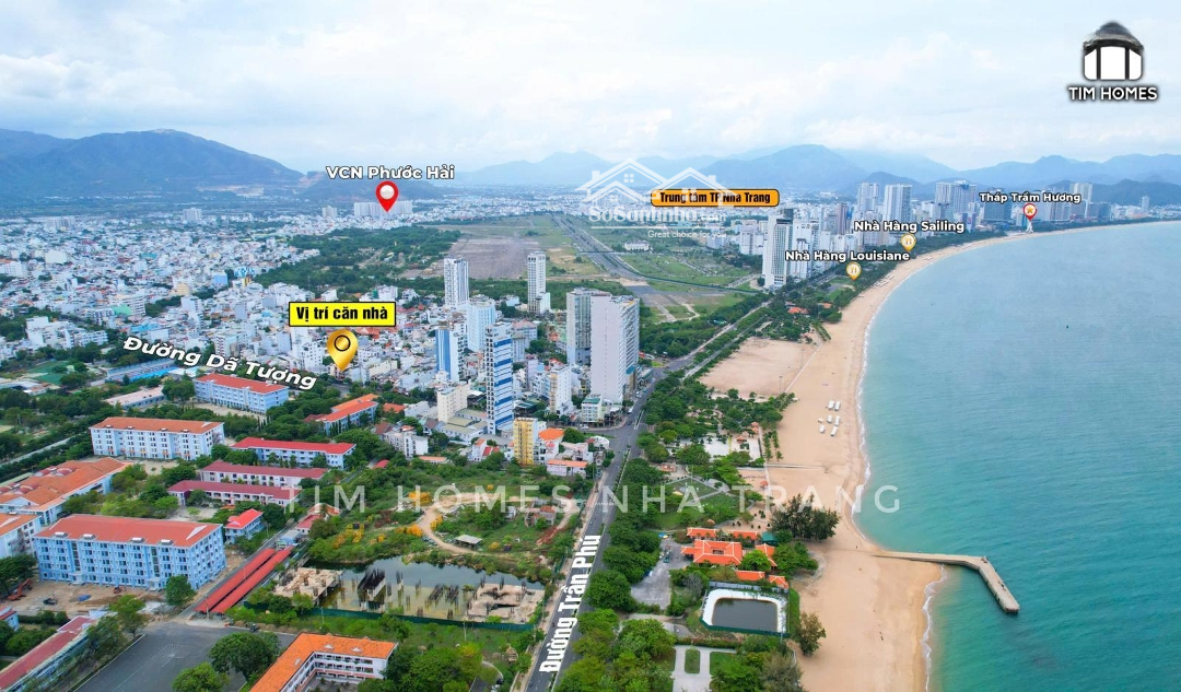 Bán Nhà Cách Biển 200M 2 Mặt Tiền Đường Dã Tượng