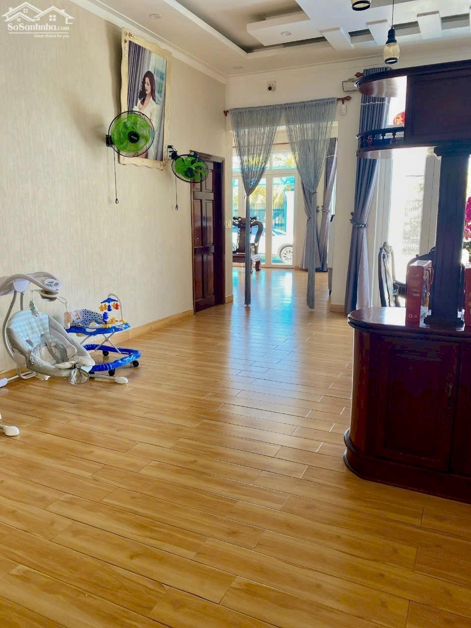 BÁN BIỆT THỰ ĐẸP TUYỆT VỜI GẦN ĐỀN THỜ PHẠM HÙNG GIÁP PHƯỜNG 4 TP VĨNH LONG