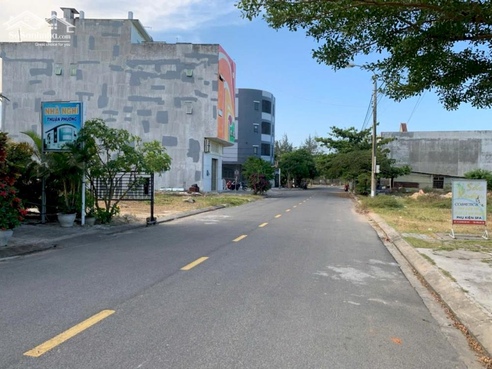Bán lô đất 2 mặt tiền đường Hoàng Bật Đạt và Đông Trà 1 gần khu đô thị Fpt và Làng Đại Học giá rẻ