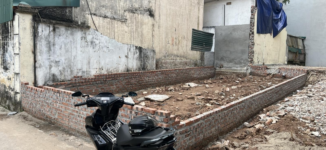 Gấp: Cần Tiền Trả Bác Vợ Bán Gấp Lô Đất Đẹp, Ô Tô 7 Chỗ Giá Rẻ Nhất Thị Trường. Nhanh Tay Đầu Tự Ạ