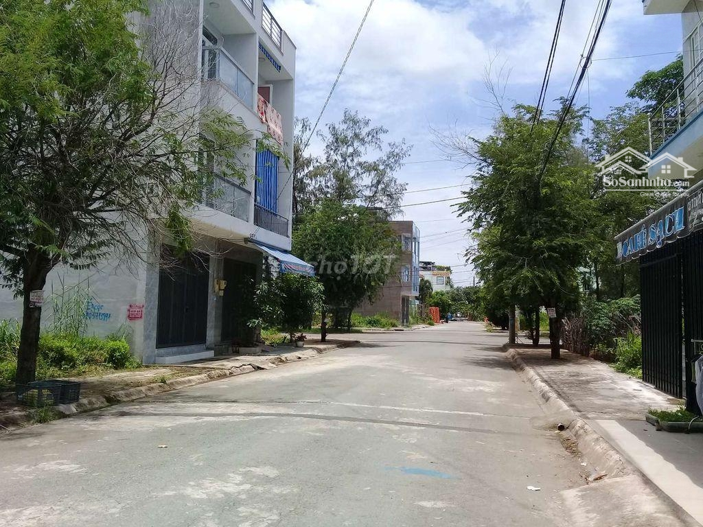 Cần Bán Gấp Đất Mặt Tiền Lê Văn Lương Nhơn Đức Nhà Bè